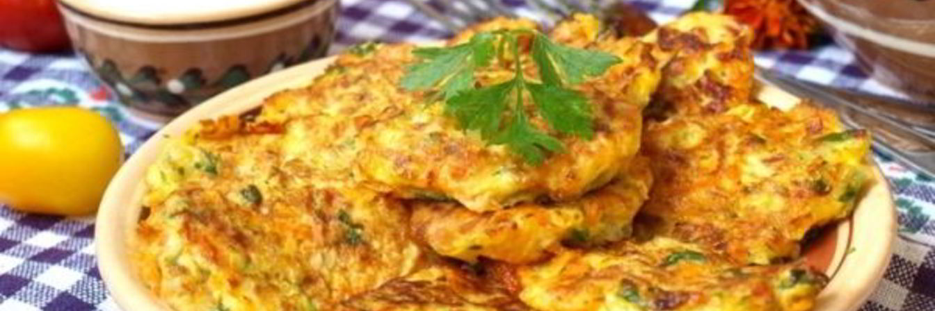 Кабачковые оладьи с морковью