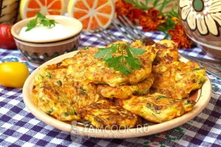 Кабачковые оладьи с морковью