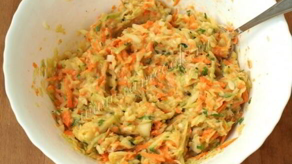 ШАГ 6. кабачковые оладьи с морковью