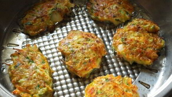 ШАГ 8. кабачковые оладьи с морковью