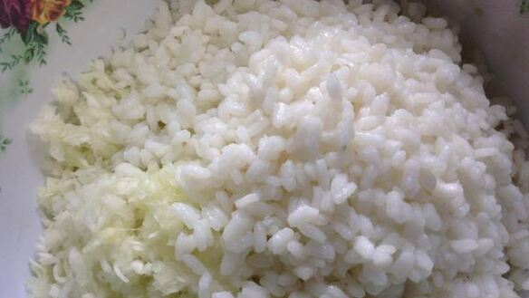 ШАГ 2. капустно-рисовые оладьи к завтраку