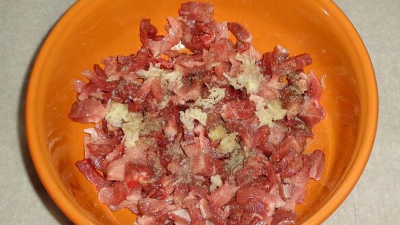 ШАГ 3. мясные оладьи