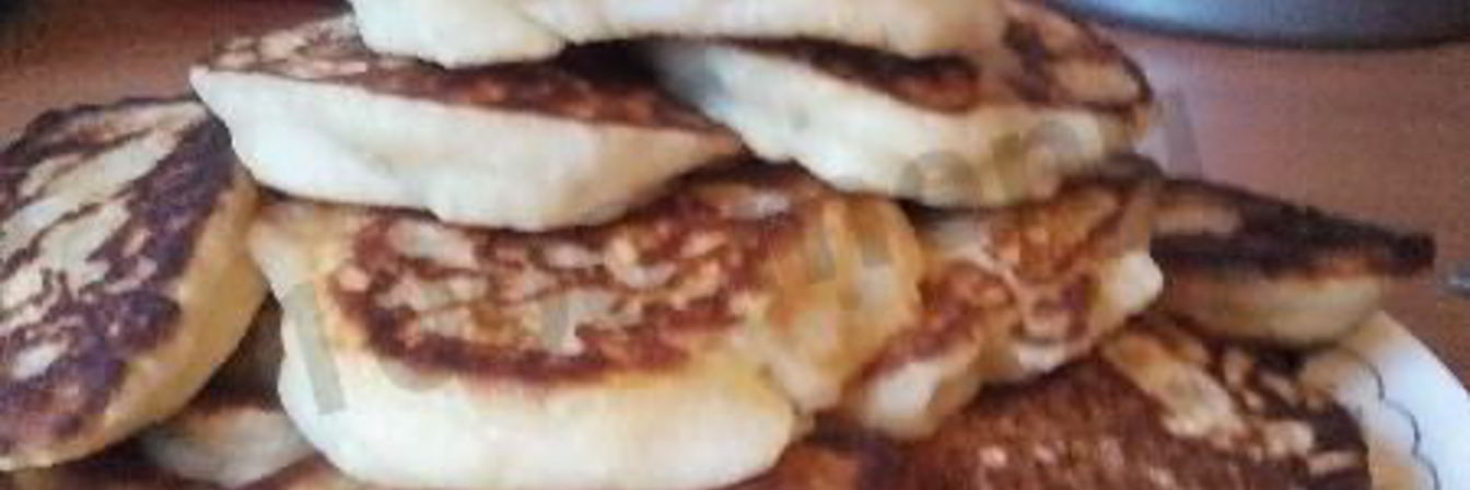 Оладушки пышные без яиц на дрожжах