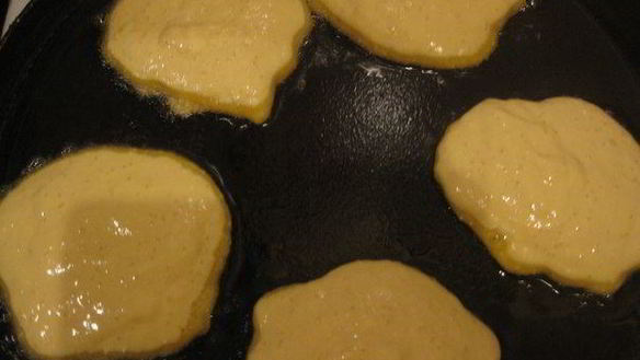 ШАГ 4. оладьи из икры