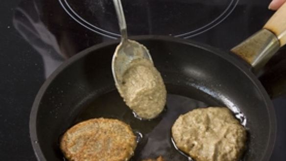 ШАГ 2. оладьи из ржаного хлеба