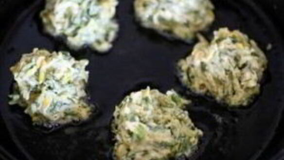 ШАГ 7. оладьи из цуккини