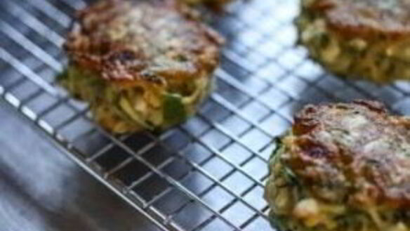 ШАГ 9. оладьи из цуккини