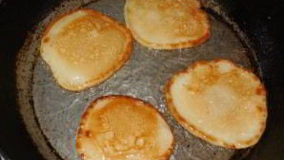 ШАГ 4. оладьи классические на дрожжах