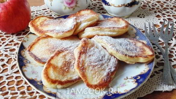ШАГ 10. оладьи на дрожжах с яблоками