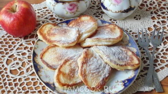 ШАГ 11. оладьи на дрожжах с яблоками