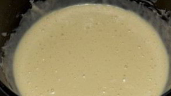 ШАГ 2. оладьи на молоке