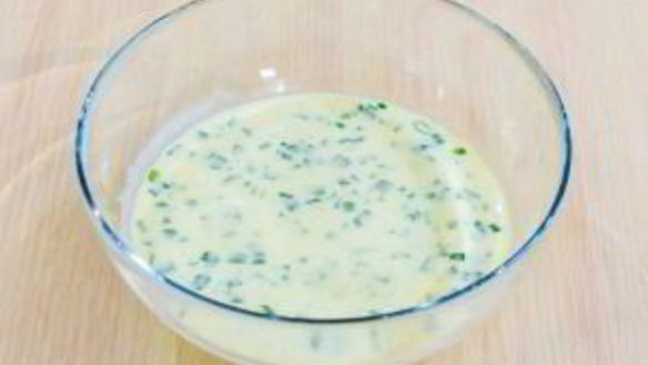 ШАГ 6. оладьи на сметане с зеленым луком