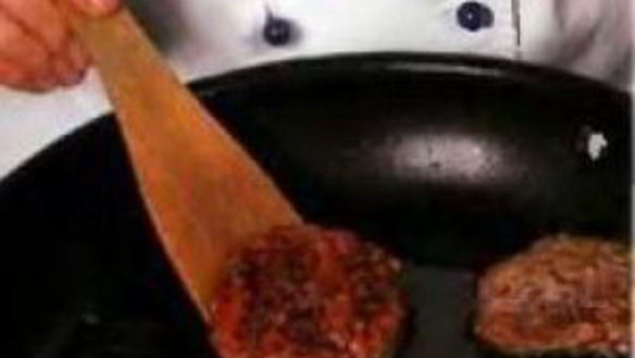 ШАГ 3. оладьи печеночные с луком