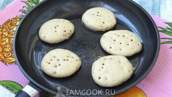 ШАГ 11. оладьи с бананом на кефире