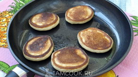 ШАГ 12. оладьи с бананом на кефире