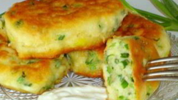 ШАГ 6. оладьи с луком на кефире