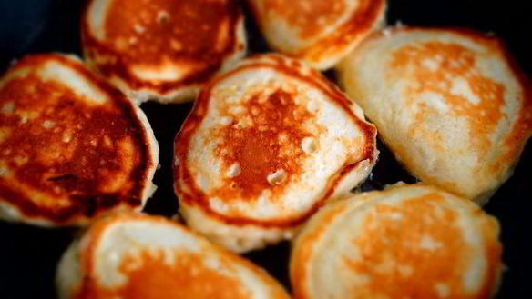 ШАГ 3. оладьи с яблоками