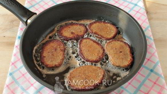 ШАГ 10. печеночные оладьи из говяжьей печени с морковью