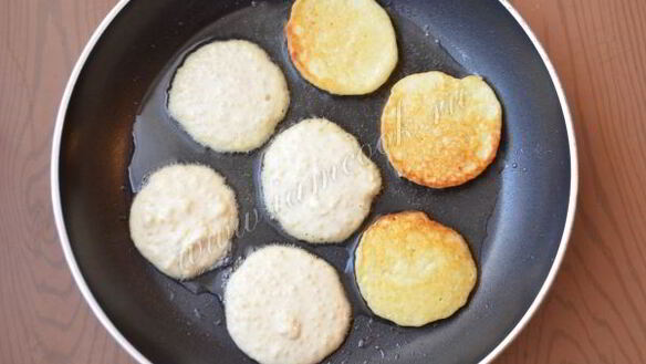 ШАГ 9. пшенные оладьи с творогом