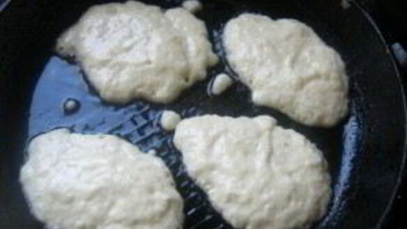 ШАГ 5. пышные оладьи на дрожжах