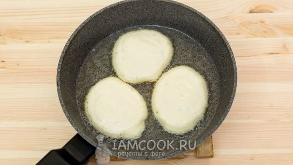 ШАГ 9. пышные оладьи на теплом кефире