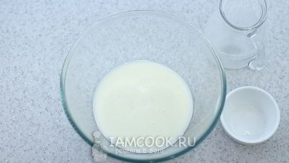 ШАГ 3. пышные оладьи с черешней