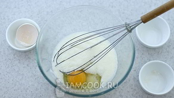 ШАГ 4. пышные оладьи с черешней