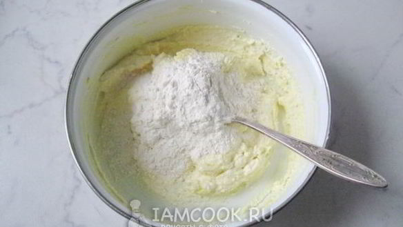 ШАГ 5. творожные оладьи на молоке