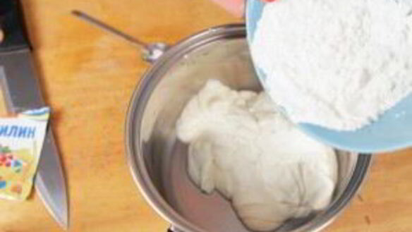 ШАГ 2. творожные оладьи с шоколадом