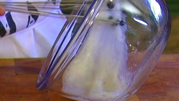 ШАГ 6. творожные оладьи с ягодами