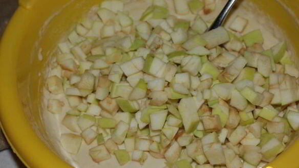 ШАГ 3. яблочные дрожжевые оладьи