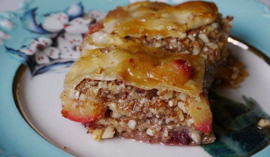 Рецепт пахлава со сливами и лавандой