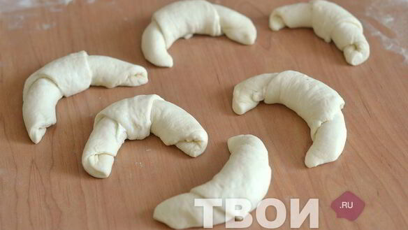 ШАГ 9. дрожжевые рогалики