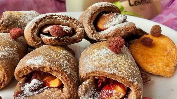 ШАГ 15. дважды малиновое печенье с персиком