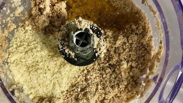 ШАГ 7. дважды малиновое печенье с персиком