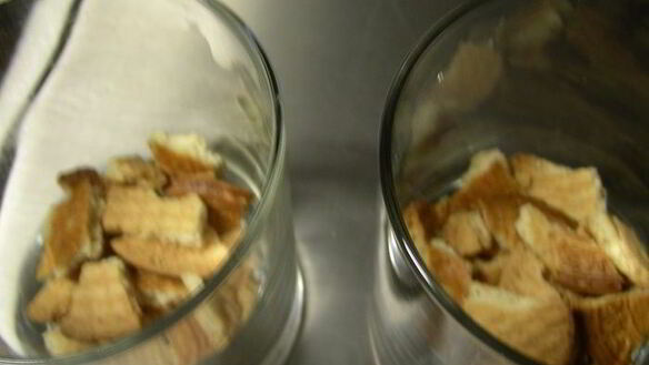 ШАГ 6. мусс из белого шоколада с инжиром и песочным печеньем