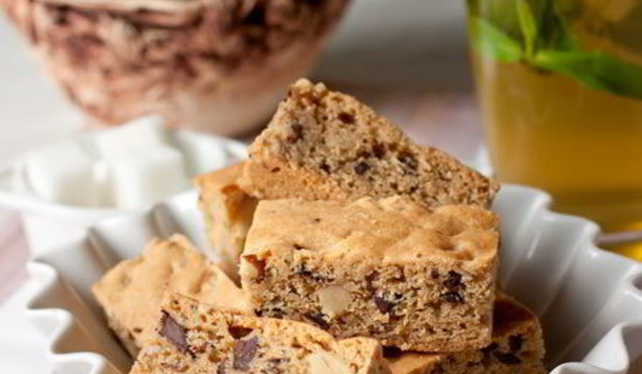 Рецепт нарезное ореховое печенье с шоколадной крошкой