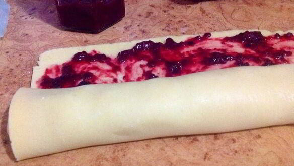 ШАГ 7. печенье ежевично-малиновые завитушки