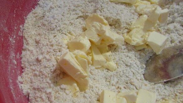 ШАГ 5. печенье-крекер с медом и грецкими орехами