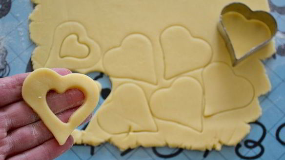 ШАГ 2. печенье с леденцами