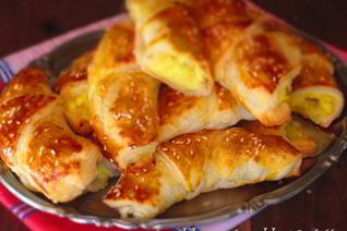 Рогалики с картофелем и моцареллой