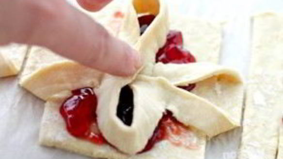 ШАГ 5. рождественское печенье из слоеного теста