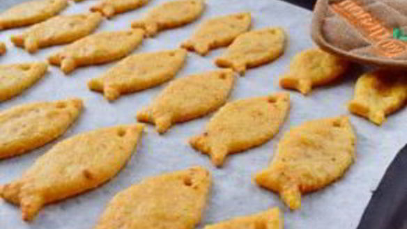 ШАГ 6. сырные крекеры-рыбки