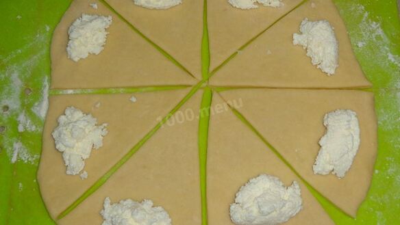 ШАГ 9. вкусные рогалики с творогом