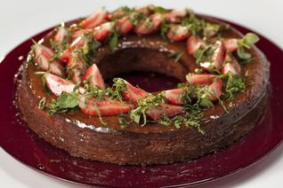 Пироги с клубникой