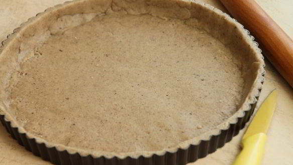 ШАГ 2. киш с шампиньонами и салом