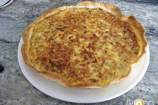 Киш с тунцом