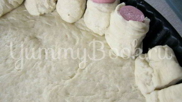 ШАГ 3. открытый пирог с капустой и сосисками