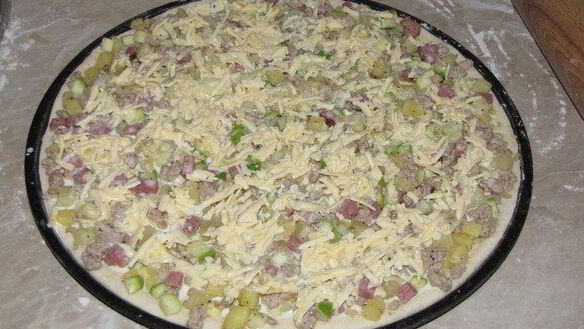 ШАГ 10. открытый пирог с мясом, картофелем и цукини