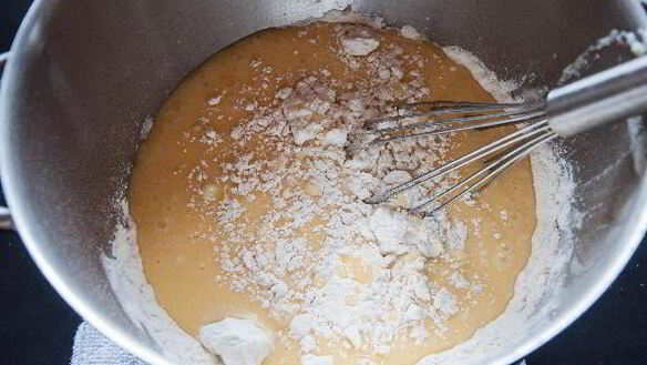 ШАГ 5. пирог на твороге с клубникой